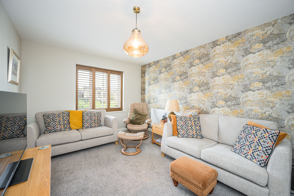 Sitting Room- click for photo gallery